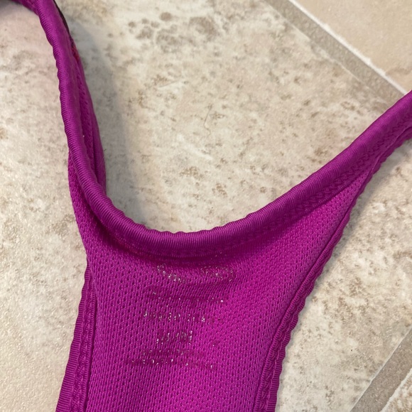 Champion brand Sports Bra Size Medium - Picture 3 of 4